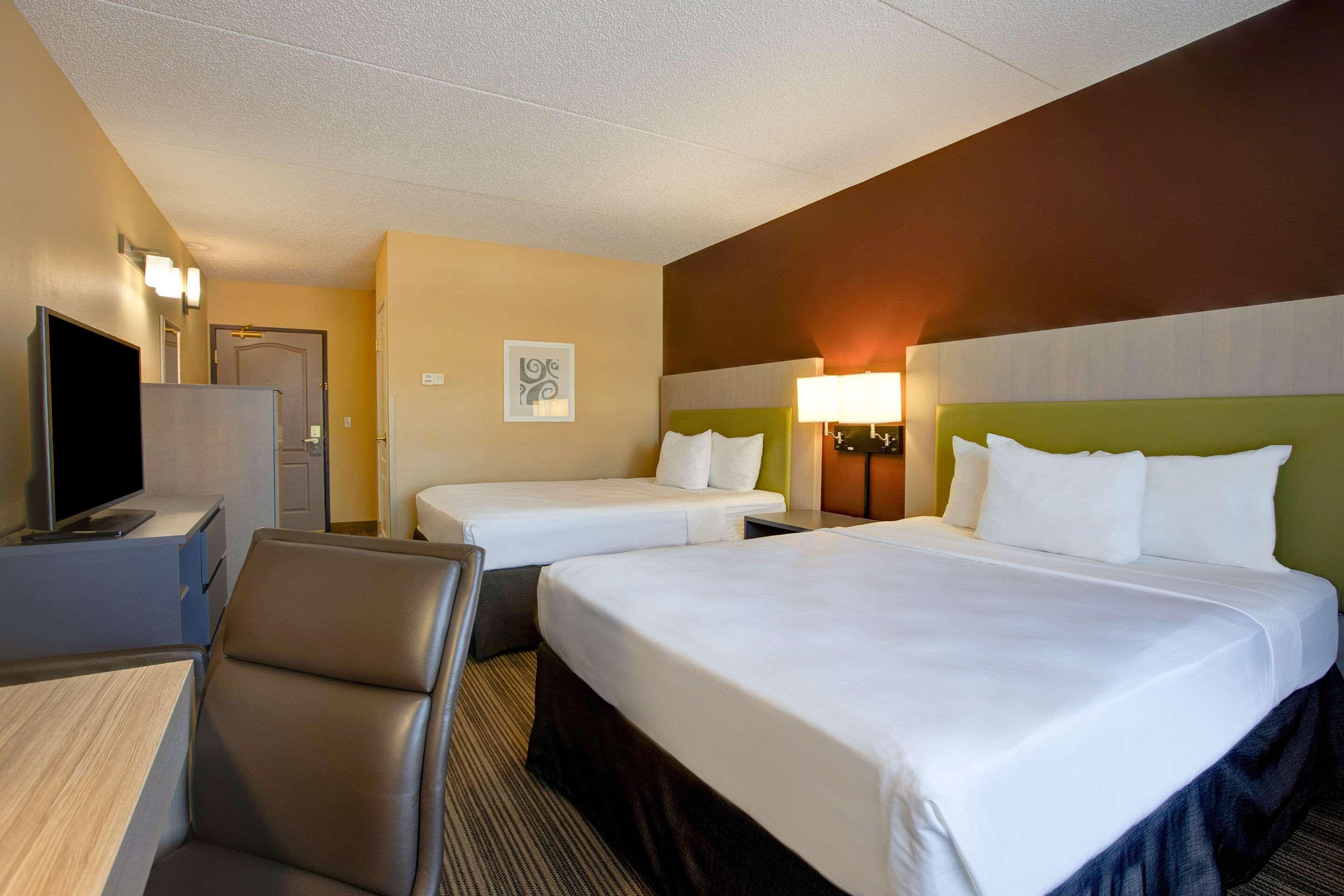 Comfort Inn & Suites St Paul Northeast Vadnais Heights エクステリア 写真