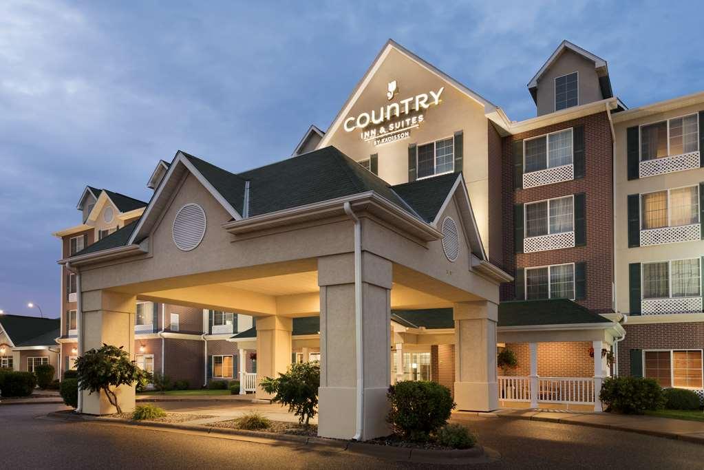 Comfort Inn & Suites St Paul Northeast Vadnais Heights エクステリア 写真