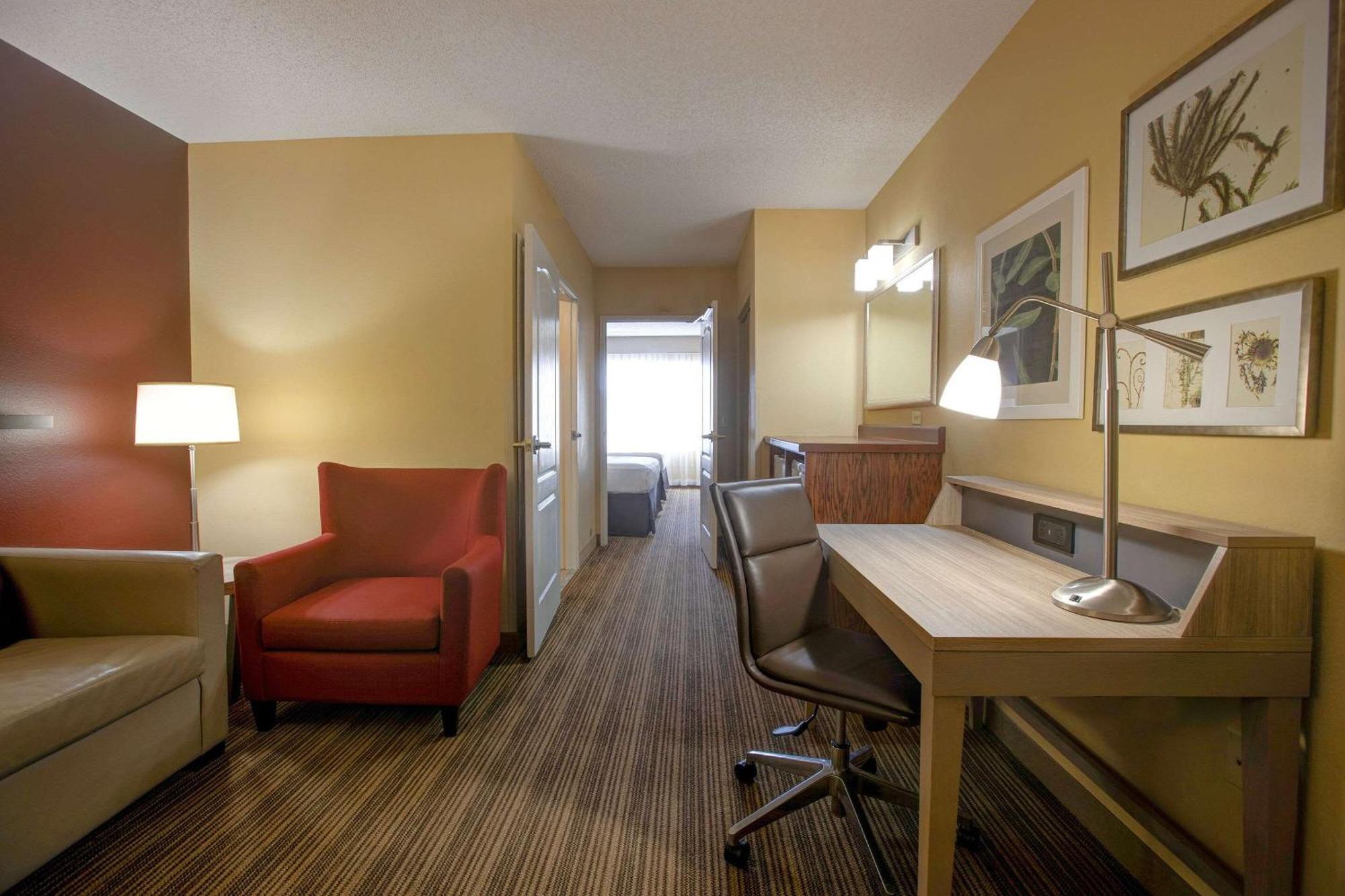 Comfort Inn & Suites St Paul Northeast Vadnais Heights エクステリア 写真
