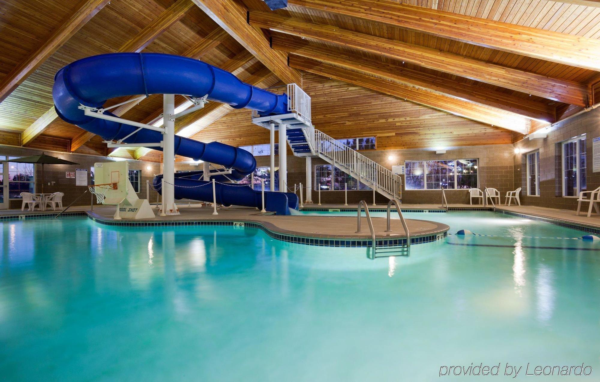 Comfort Inn & Suites St Paul Northeast Vadnais Heights エクステリア 写真